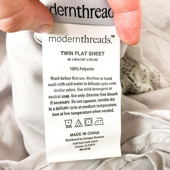 Modern Threads Crochet Lace Twin Bed Sheet Set - Picture 4 of 9